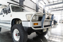 Load image into Gallery viewer, 1990 Toyota Hilux
