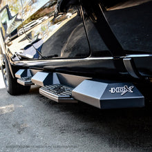 Load image into Gallery viewer, Westin 19-22 Chevrolet Silverado 1500 DC HDX Xtreme Nerf Step Bars - Tex. Blk
