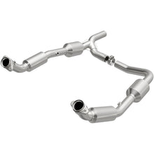 Load image into Gallery viewer, MagnaFlow Conv Direct Fit 2008+ Ford E-150 4.6L
