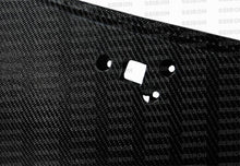Load image into Gallery viewer, Seibon 09-11 Nissan GTR R35 OEM Style Carbon Fiber Doors (Pair)
