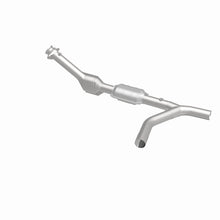 Load image into Gallery viewer, MagnaFlow Conv DF 00-04 Ford E150 4.6L Passenger Side
