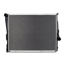 Load image into Gallery viewer, Mishimoto BMW E46 3-Series Replacement Radiator 1999-2006
