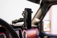 Load image into Gallery viewer, DV8 Offroad 18-23 Jeep Gladiator Digital Device Dash Mount
