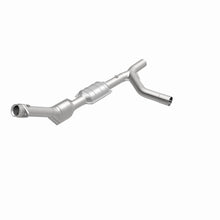 Load image into Gallery viewer, MagnaFlow Conv DF 00-04 Ford E150 4.6L Passenger Side
