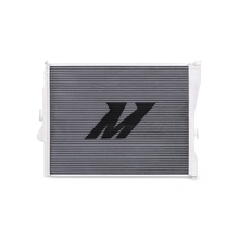 Load image into Gallery viewer, Mishimoto 99-06 BMW 323i/323i/328i/330i w/ Auto Transmission Performance Aluminum Radiator
