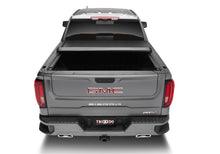 Load image into Gallery viewer, Truxedo 20-21 GM 1500 (New Body) w/ CarbonPro Bed 5ft 9in Lo Pro Bed Cover
