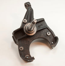 Load image into Gallery viewer, MaxTrac 73-87 Chevrolet C10 2WD 2.5in Front Lowering Spindles (1.25in Rotors)
