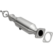 Load image into Gallery viewer, MagnaFlow Converter Direct Fit California Grade 10-13 Kia Forte Koup 2.0L
