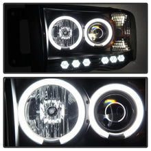 Load image into Gallery viewer, Spyder Dodge Ram 1500 02-05 03-05 Projector Headlights CCFL Halo LED Blk Smke PRO-YD-DR02-CCFL-BSM
