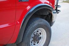 Load image into Gallery viewer, Lund 99-07 Ford F-250 SX-Sport Style Smooth Elite Series Fender Flares - Black (4 Pc.)
