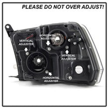 Load image into Gallery viewer, Spyder 09-16 Dodge Ram 1500 V2 Projector Headlights - Halogen - DRL - Chrome (PRO-YD-DR09V2-LBDRL-C)

