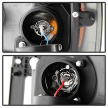 Load image into Gallery viewer, Spyder Dodge Ram 1500 06-08/Ram 2500 06-09 Projector Headlights LED Halo LED Smke PRO-YD-DR06-HL-SM
