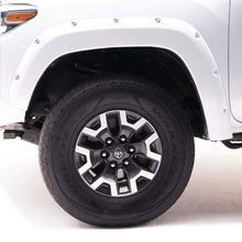 Load image into Gallery viewer, EGR 2017 Ford Super Duty Bolt-On Look Color Match Fender Flares - Set - Oxford White
