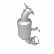 Load image into Gallery viewer, Magnaflow 14-16 Ram ProMaster 1500/2500/3500 V6 3.6L CARB Compliant DirectFit Catalytic Converter
