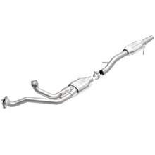 Load image into Gallery viewer, MagnaFlow Conv DF 87-93 Ford Bronco 4.9L / 87-95 F-150/F-250 (Non SD)/F-350 (Non SD) PU 4.9L (CA)
