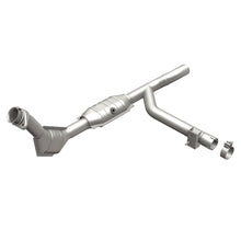 Load image into Gallery viewer, MagnaFlow Conv DF 99-00 Ford F-150 4.2L 50S
