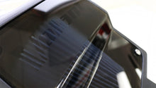 Load image into Gallery viewer, Volant 15-18 Ford F-150 5.0L V8 Pro-5 Closed Box Air Intake System
