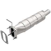 Load image into Gallery viewer, MagnaFlow Conv DF 05-07 Ford F-Series Rear
