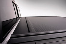 Load image into Gallery viewer, Retrax 14-up Chevy/GMC 1500 6.5ft Bed / 15-up 2500/3500 (Wide RETRAX Rail) RetraxONE MX
