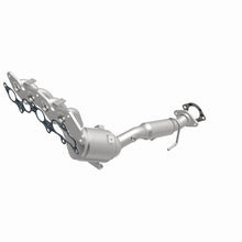 Load image into Gallery viewer, MagnaFlow 14-15 Ford Transit Connect OEM Grade Federal/EPA Compliant Manifold Catalytic Converter

