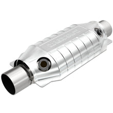 Load image into Gallery viewer, MagnaFlow Conv Univ 3 Dual O2 Boss
