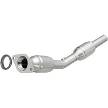 Load image into Gallery viewer, MagnaFlow Conv DF 03-08 Vibe/Matrix/Corolla
