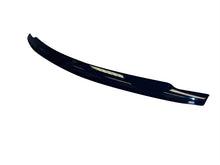 Load image into Gallery viewer, AVS 99-02 Chevy Silverado 1500 Aeroskin Low Profile Acrylic Hood Shield - Smoke
