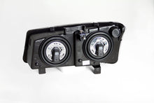 Load image into Gallery viewer, ANZO 2003-2006 Chevrolet Silverado 1500 Crystal Headlights Black
