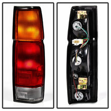 Load image into Gallery viewer, Xtune Nissan Hardbody Pickup/D21 1986-1997 Tail Lights OEM ALT-JH-NP86-OE-RC
