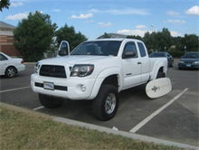 Load image into Gallery viewer, Spyder Toyota Tacoma 05-11 Projector Headlights LED Halo LED Black High H1 Low H1 PRO-YD-TT05-HL-BK

