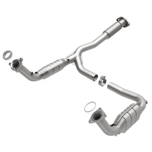 Load image into Gallery viewer, MagnaFlow Conv DF 05-06 GMC Envoy XL Denali
