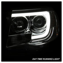 Load image into Gallery viewer, Spyder Toyota Tacoma 05-11 Projector Headlights - Light Bar DRL - Chrome PRO-YD-TT05V2-LB-C
