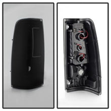 Load image into Gallery viewer, xTune 03-06 Chevy Silverado 1500 (w/o Stepside) LED Tail Lights - Blk Smoke (ALT-ON-CS03-G2-LED-BSM)
