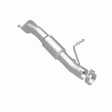 Load image into Gallery viewer, Magnaflow Conv DF 2001-2006 Chevrolet Silverado 3500
