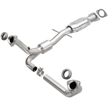 Load image into Gallery viewer, MagnaFlow Conv DF 00-04 Chevy S10 Pickup 4.3L 2WD A/T / 00-04 GMC Sonoma 4.3L 2WD A/T
