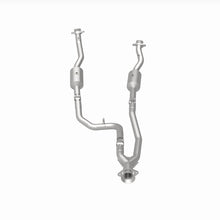 Load image into Gallery viewer, MagnaFlow 20-21 Ford Transit-150 Single Underbody V6 3.5L RWD Direct-Fit Catalytic Converter
