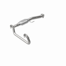 Load image into Gallery viewer, MagnaFlow Conv DF Astro-Safari Van 96-99
