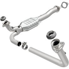 Load image into Gallery viewer, MagnaFlow Converter Direct Fit California Grade 96-99 GM K/C 1500/2500 5.0L V8/4.3L V6
