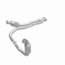 Load image into Gallery viewer, Magnaflow Conv DF 2015-2017 Transit-150 V6 3.5 OEM Underbody
