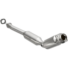 Load image into Gallery viewer, MagnaFlow 04-11 Lincoln Town Car V8 4.6L GAS California Catalytic Converter Direct Fit
