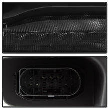 Load image into Gallery viewer, xTune Dodge Ram 13-17 ( w/ Factory Projector LED) Projector Headlight - Black HD-JH-DR13-P-BK
