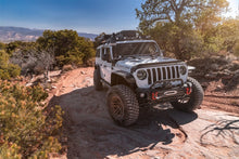 Load image into Gallery viewer, Superlift 20-22 Jeep Gladiator JT (Incl Rubicon) 4in Dual Rate Coil Lift Kit
