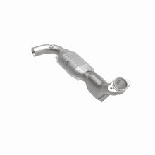 Load image into Gallery viewer, MagnaFlow Conv DF 97-98 Ford Trucks 4.6L
