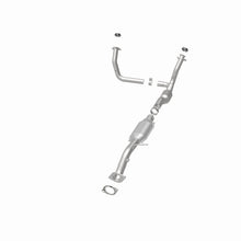 Load image into Gallery viewer, MagnaFlow Conv DF 00-05 Chevy Blazer / 00-05 GMC Jimmy / 00-01 Olds Bravada 4.3L 4dr 2WD
