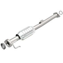 Load image into Gallery viewer, MagnaFlow 99-03 Chevrolet Tracker / Suzuki Vitara 1.6L/2.0L Direct-Fit Catalytic Converter
