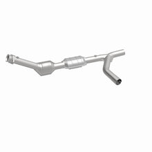Load image into Gallery viewer, MagnaFlow Conv DF 00-04 Ford E150 4.6L Passenger Side

