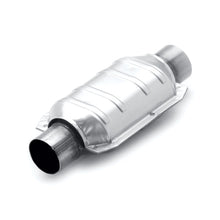 Load image into Gallery viewer, MagnaFlow Conv Univ 2.5inch Inlet/Outlet Center/Center Oval (California OBDII)

