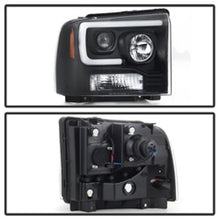 Load image into Gallery viewer, Spyder Ford F250/350/450 05-07 Projector Headlights - Light Bar DRL LED - Black PRO-YD-FS05V2-LB-BK
