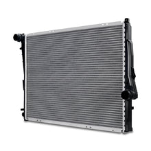 Load image into Gallery viewer, Mishimoto BMW E46 3-Series Replacement Radiator 1999-2006

