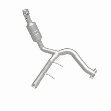 Load image into Gallery viewer, Magnaflow Conv DF 2009 f-150 V8 5.4 OEM Underbody
